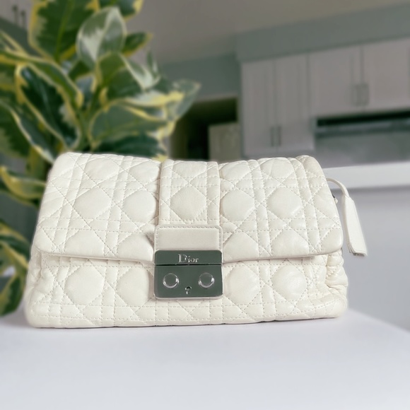 DIOR Cannage new lock flap bag - Picture 2 of 6